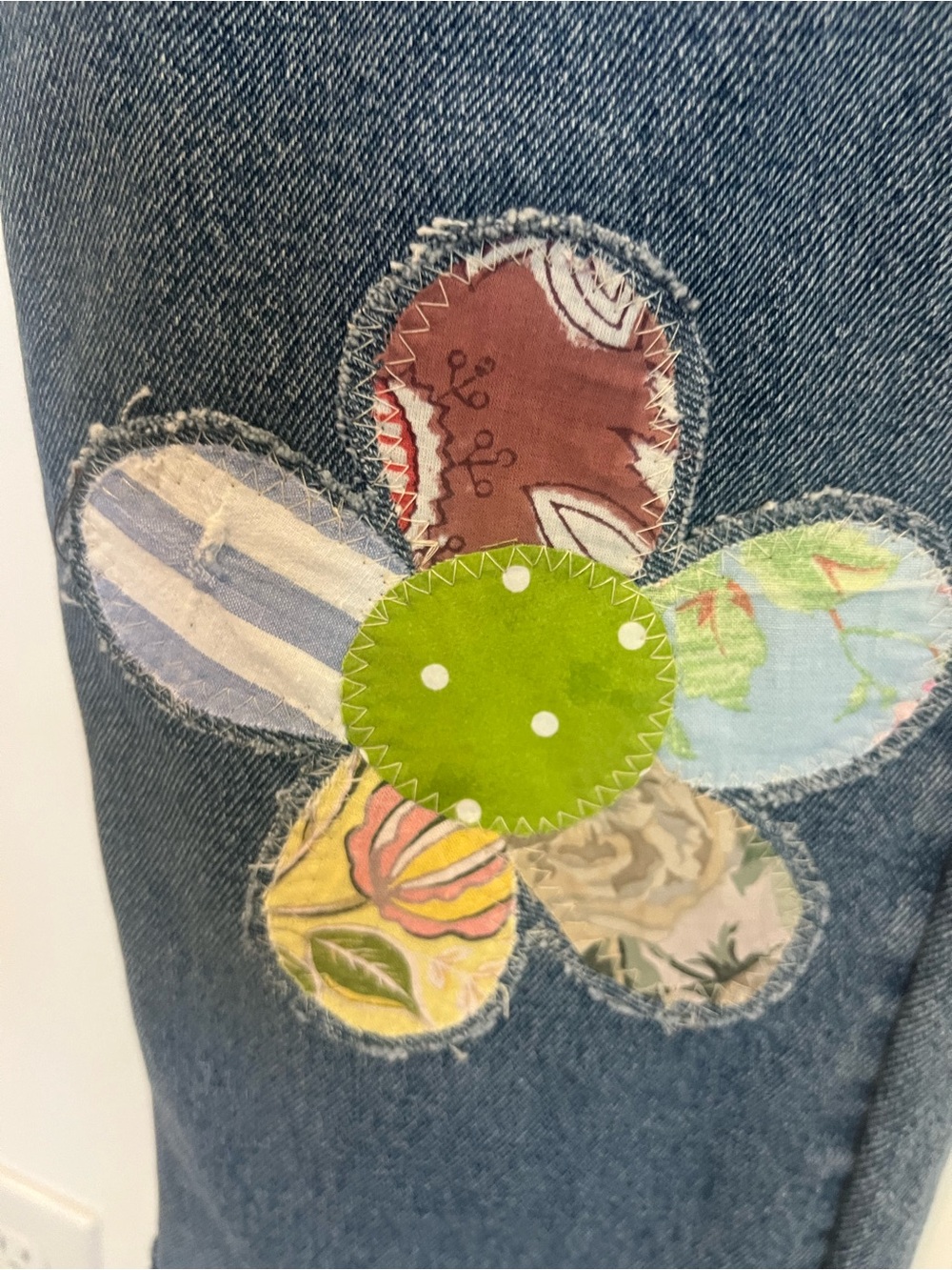 Upcycled Wrangler Blue Floral applique Patchwork Jeans - Picture 8 of 10